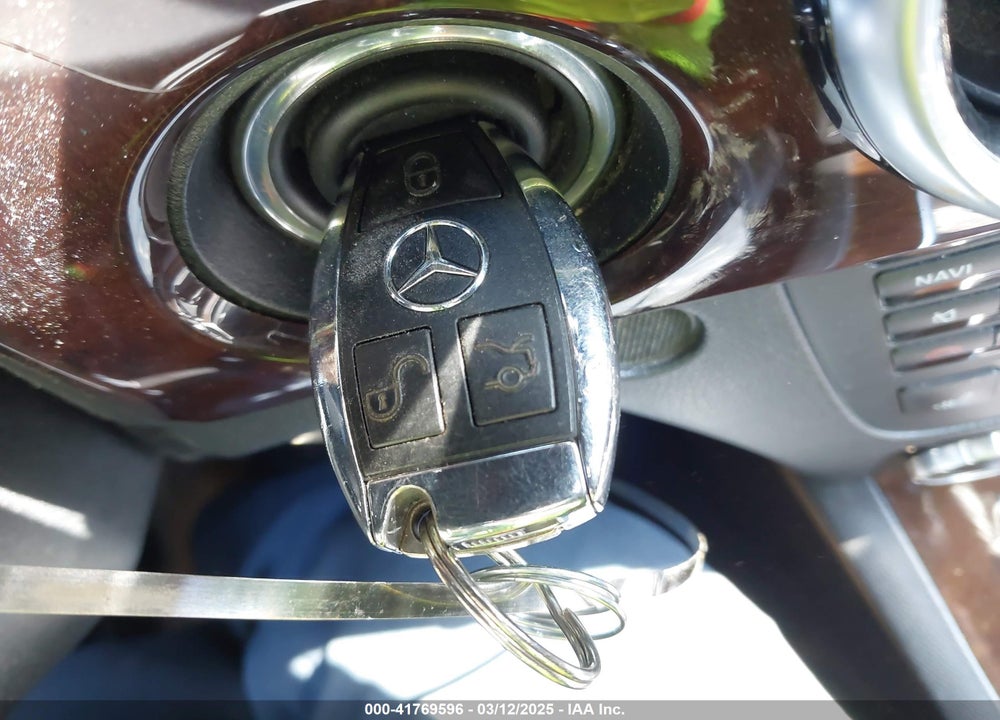 2013 MERCEDES-BENZ GLK-CLASS VIN: WDCGG8JB4DG065384