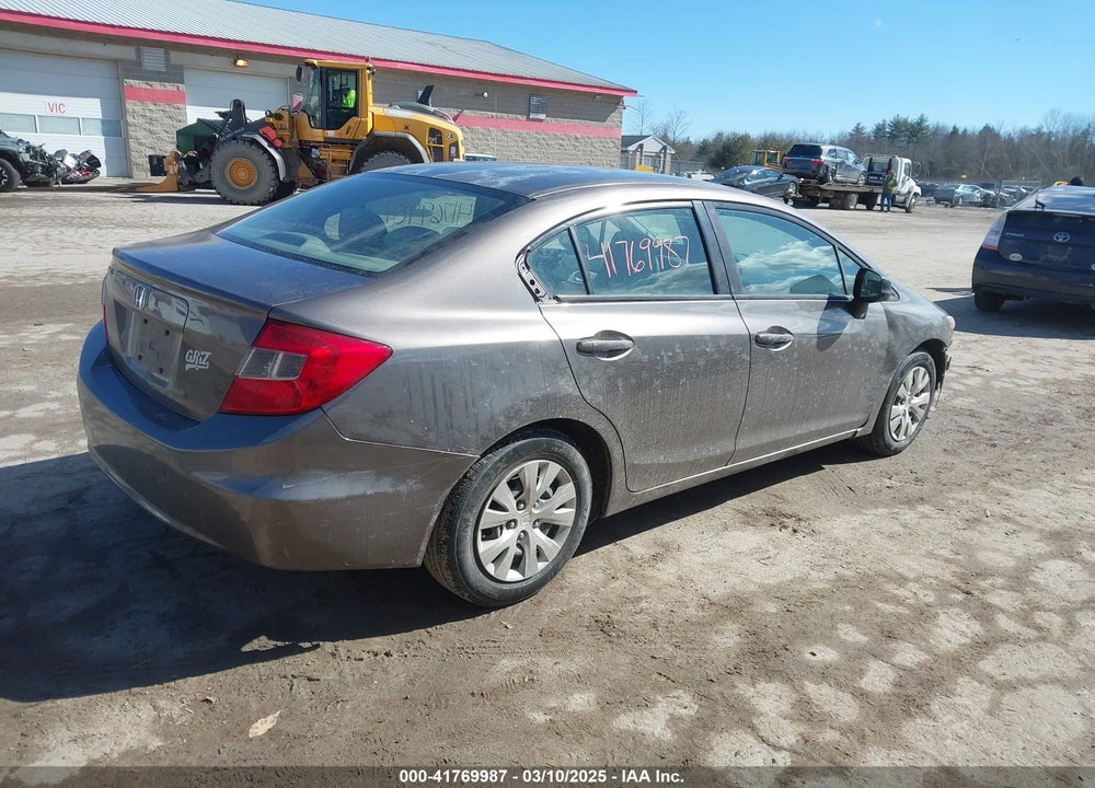 2012 HONDA CIVIC VIN: 2HGFB2F57CH612040