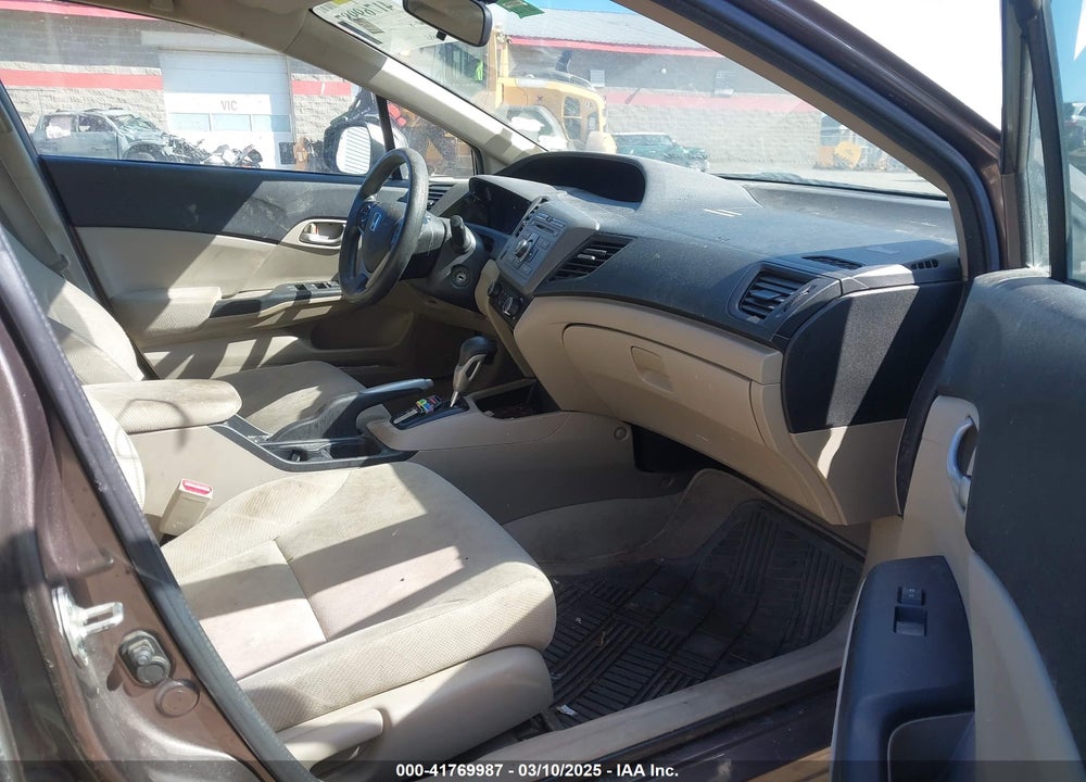 2012 HONDA CIVIC VIN: 2HGFB2F57CH612040