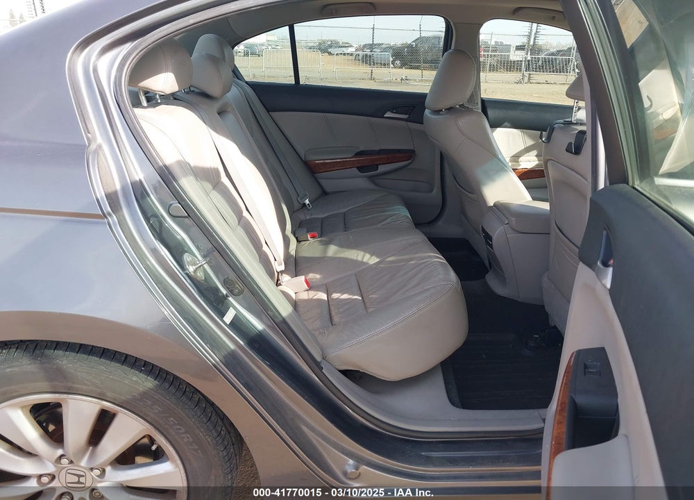 2012 HONDA ACCORD VIN: 1HGCP2F84CA119557