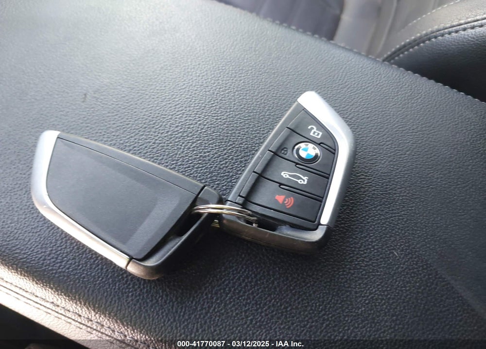 2019 BMW X3 VIN: 5UXTS3C55K0Z05545
