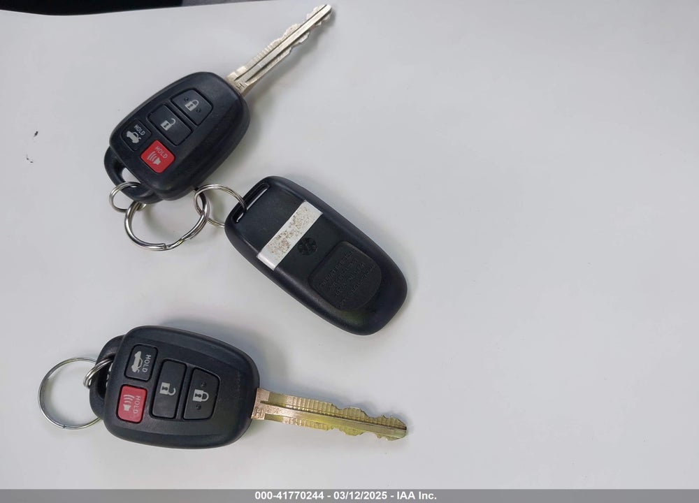 2018 TOYOTA COROLLA VIN: 2T1BURHE9JC997167