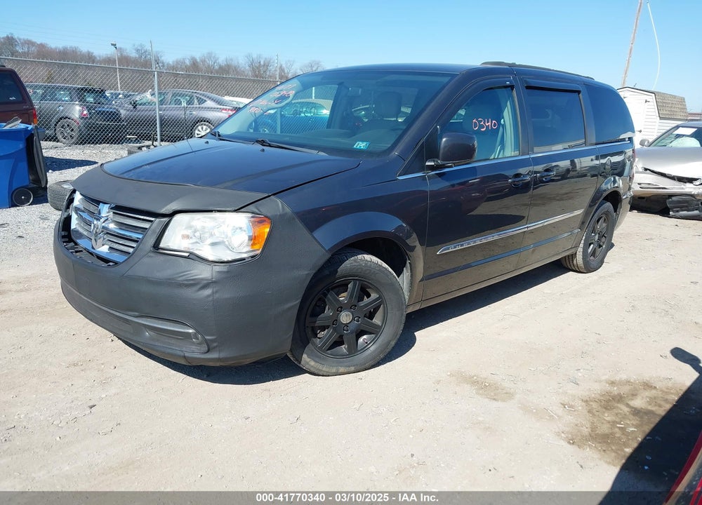 2011 CHRYSLER TOWN & COUNTRY VIN: 2A4RR8DG1BR645357