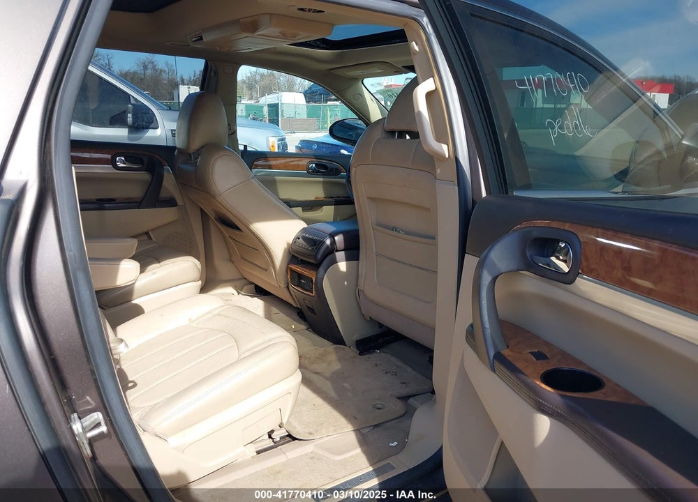 2008 BUICK ENCLAVE CXL VIN: 5GAEV237X8J290797