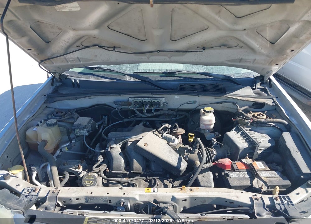 2008 FORD ESCAPE VIN: 1FMCU93188KC00856