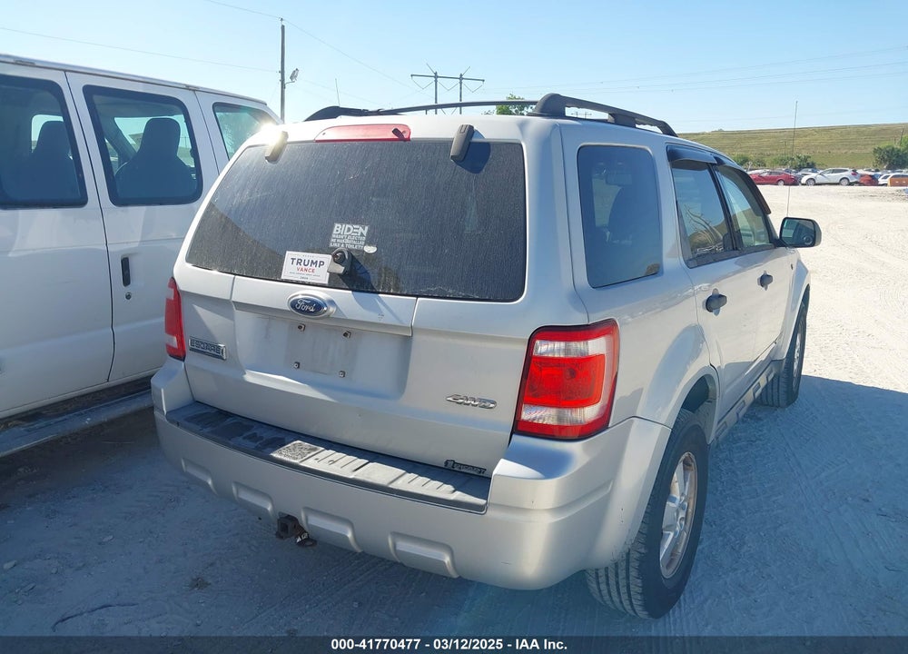 2008 FORD ESCAPE VIN: 1FMCU93188KC00856