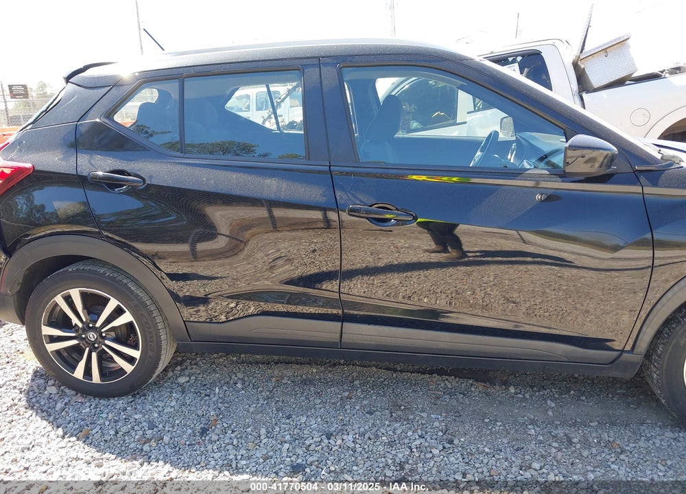 2019 NISSAN KICKS SV VIN: 3N1CP5CU6KL531202