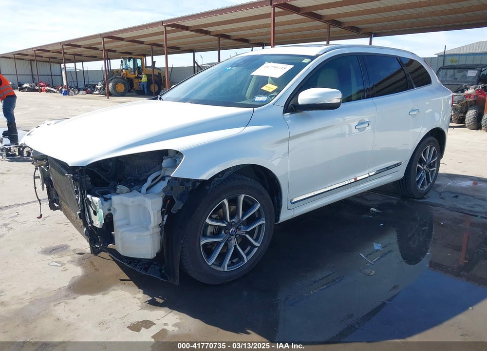 2016 VOLVO XC60 VIN: YV440MDMXG2903421
