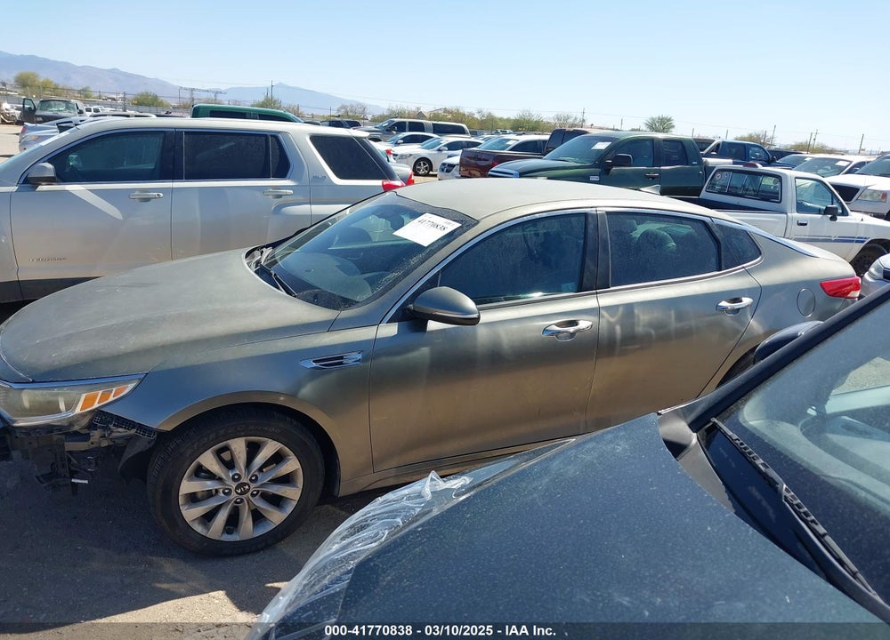 2016 KIA OPTIMA VIN: 5XXGU4L35GG076578