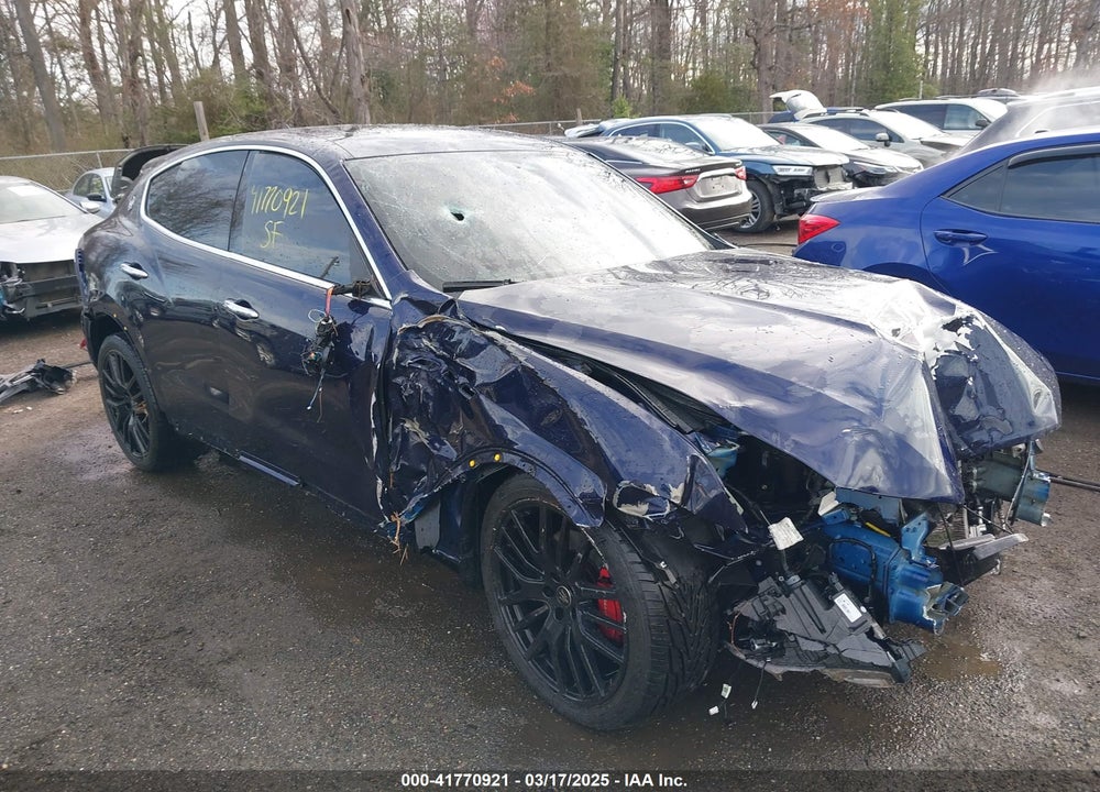 2021 MASERATI LEVANTE GRANSPORT VIN: ZN661XUSXMX364840