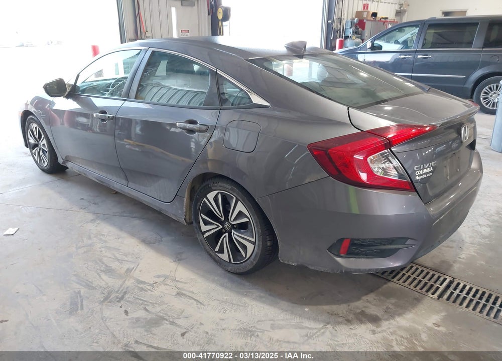 2017 HONDA CIVIC VIN: 19XFC1F31HE027574