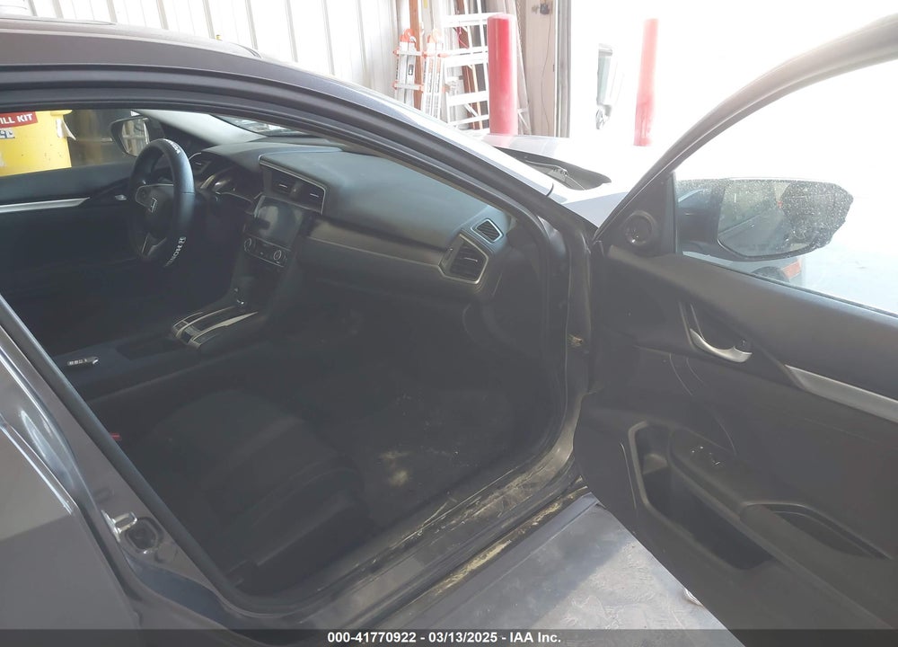 2017 HONDA CIVIC VIN: 19XFC1F31HE027574