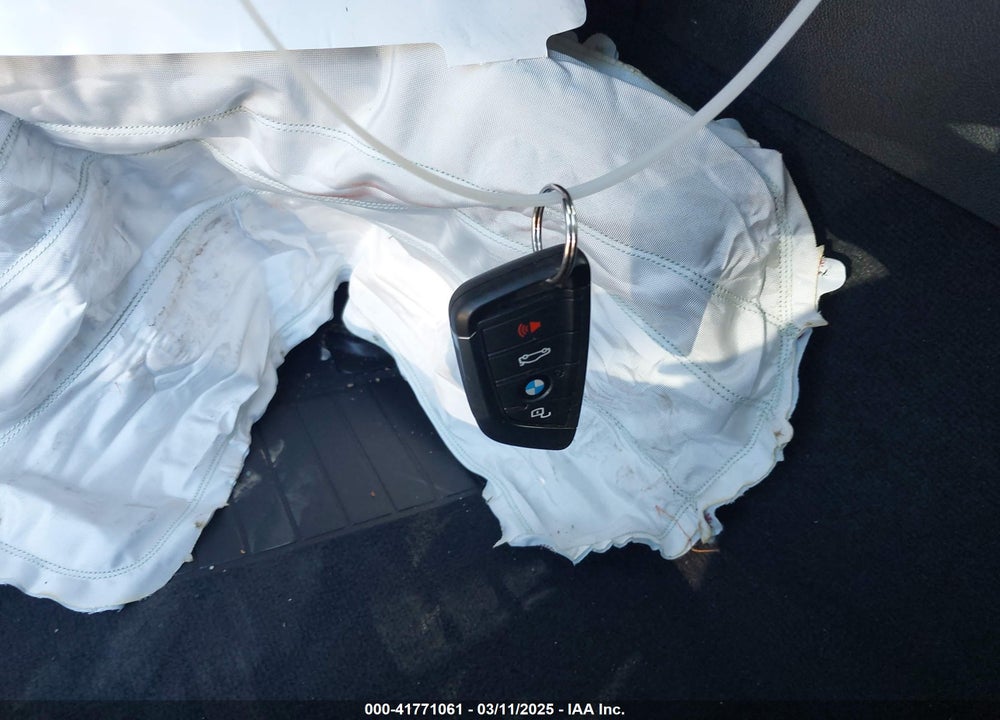 2024 BMW 3 SERIES VIN: 3MW89FF08R8D90977