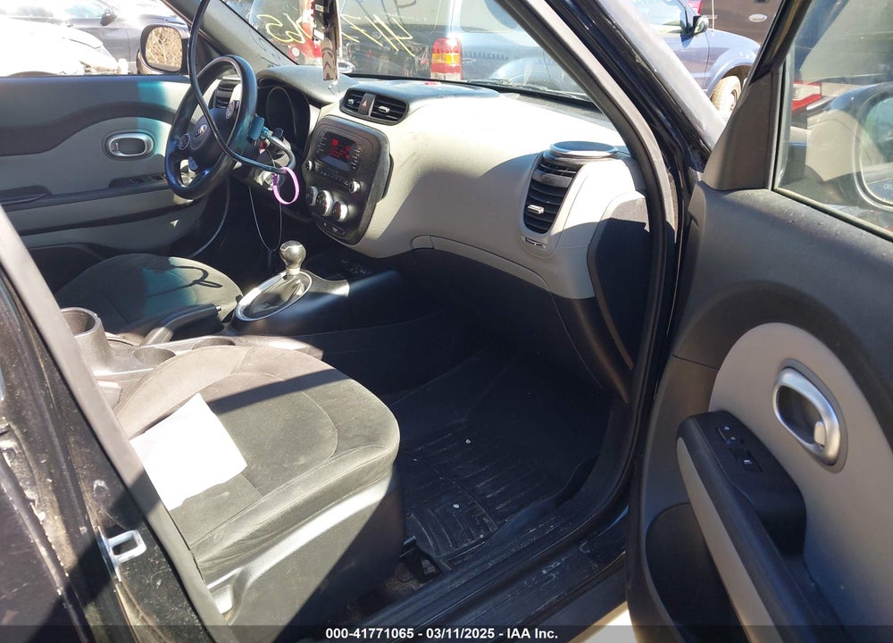 2014 KIA SOUL VIN: KNDJN2A29E7004208