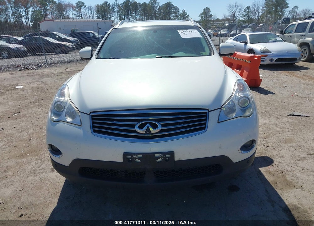 2014 INFINITI QX50 VIN: JN1BJ0HR4EM192714