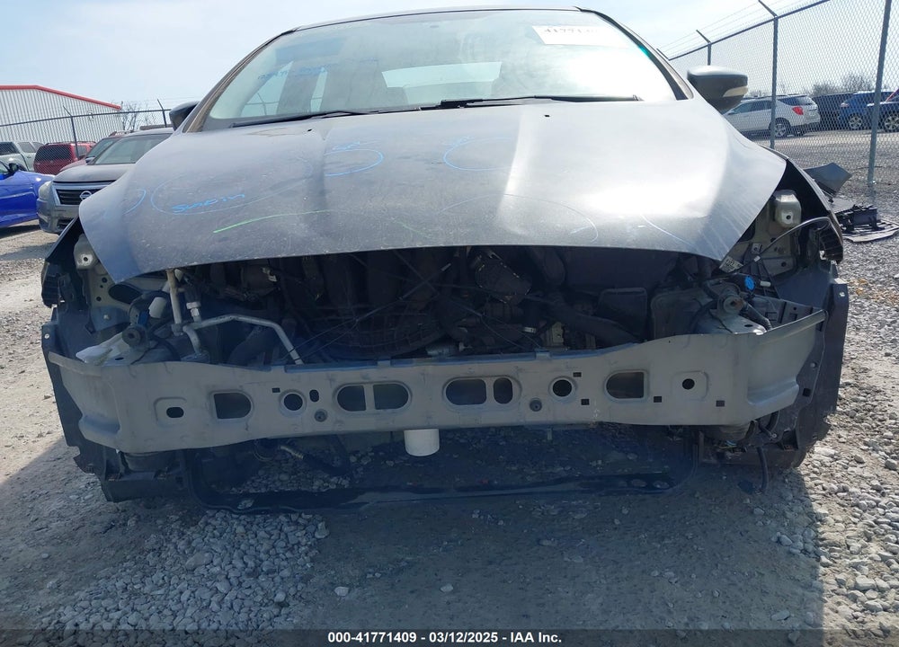 2017 FORD FOCUS VIN: 1FADP3F24HL243608