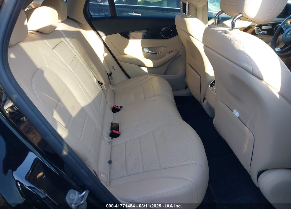 2018 MERCEDES-BENZ GLC VIN: WDC0G4KB6JV099259