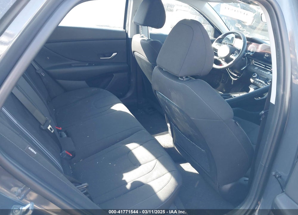 2024 HYUNDAI ELANTRA VIN: KMHLS4DG4RU678712