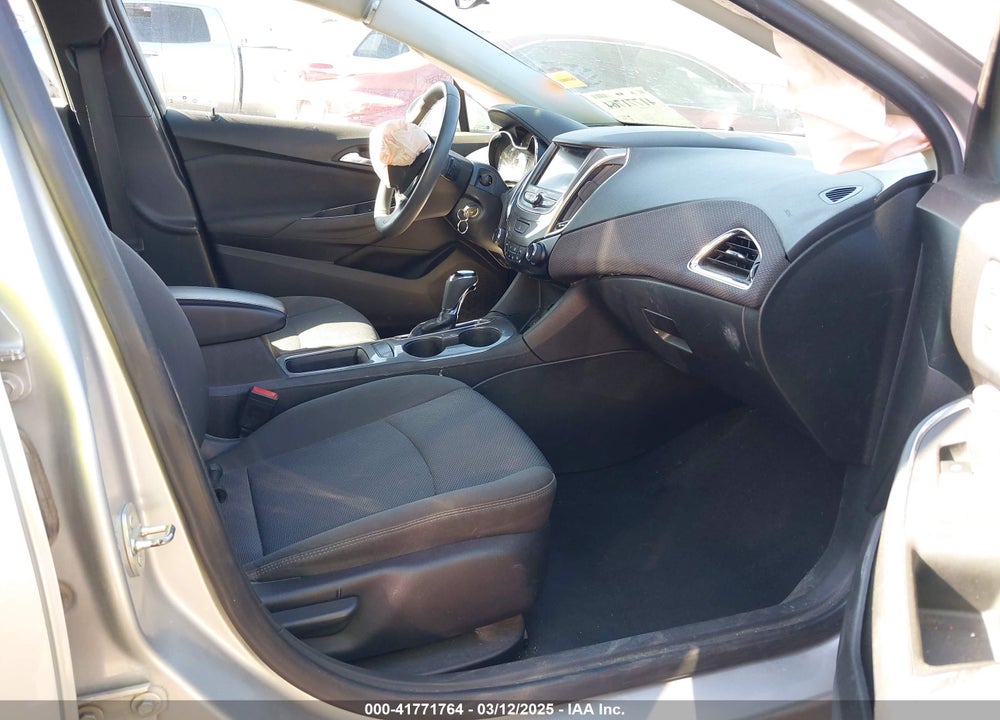 2019 CHEVROLET CRUZE LT VIN: 3G1BE6SM6KS534654
