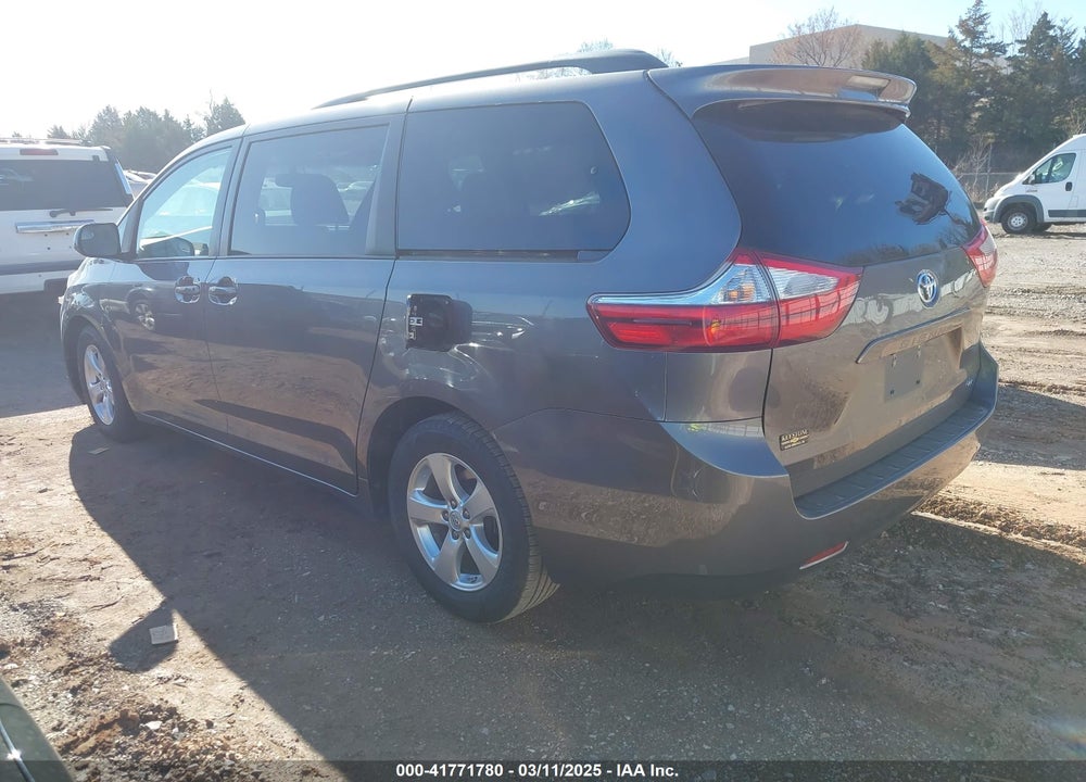 2015 TOYOTA SIENNA VIN: 5TDKK3DC4FS612216