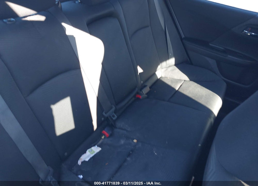 2015 HONDA ACCORD VIN: 1HGCR2F32FA047440