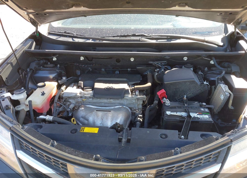 2014 TOYOTA RAV4 VIN: 2T3RFREV7EW138037