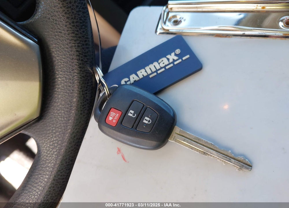 2014 TOYOTA RAV4 VIN: 2T3RFREV7EW138037