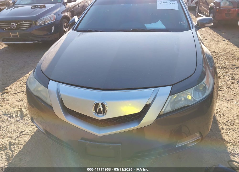 2011 ACURA TL VIN: 19UUA9F57BA000145