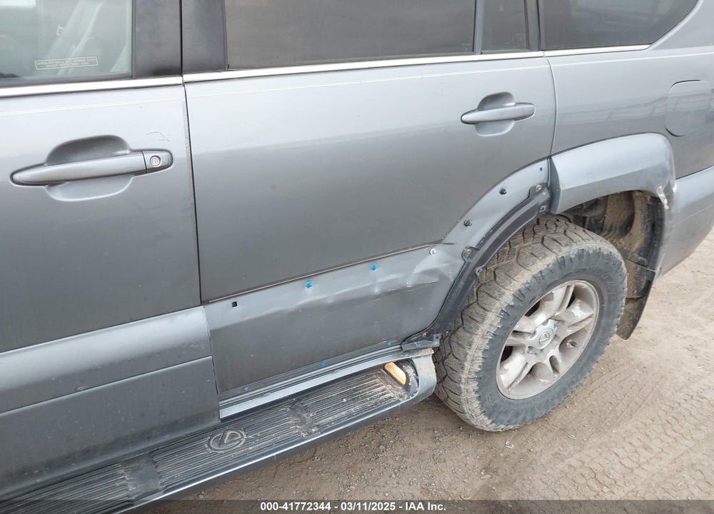 2003 LEXUS GX 470 VIN: JTJBT20X530021372