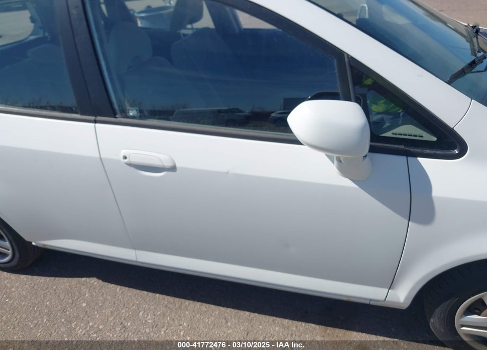 2007 HONDA FIT VIN: JHMGD38407S012562