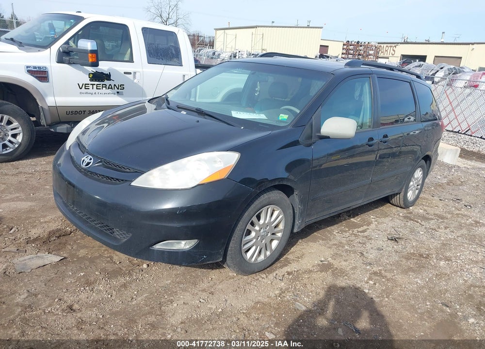 2008 TOYOTA SIENNA VIN: 5TDZK22C28S202058