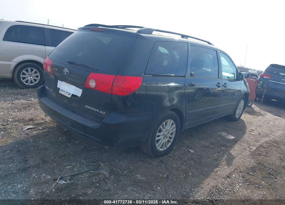 2008 TOYOTA SIENNA VIN: 5TDZK22C28S202058