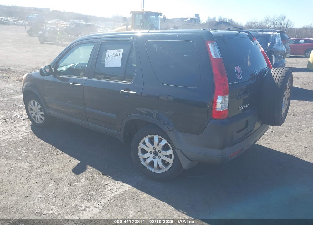 2005 HONDA CR-V VIN: SHSRD78865U308368