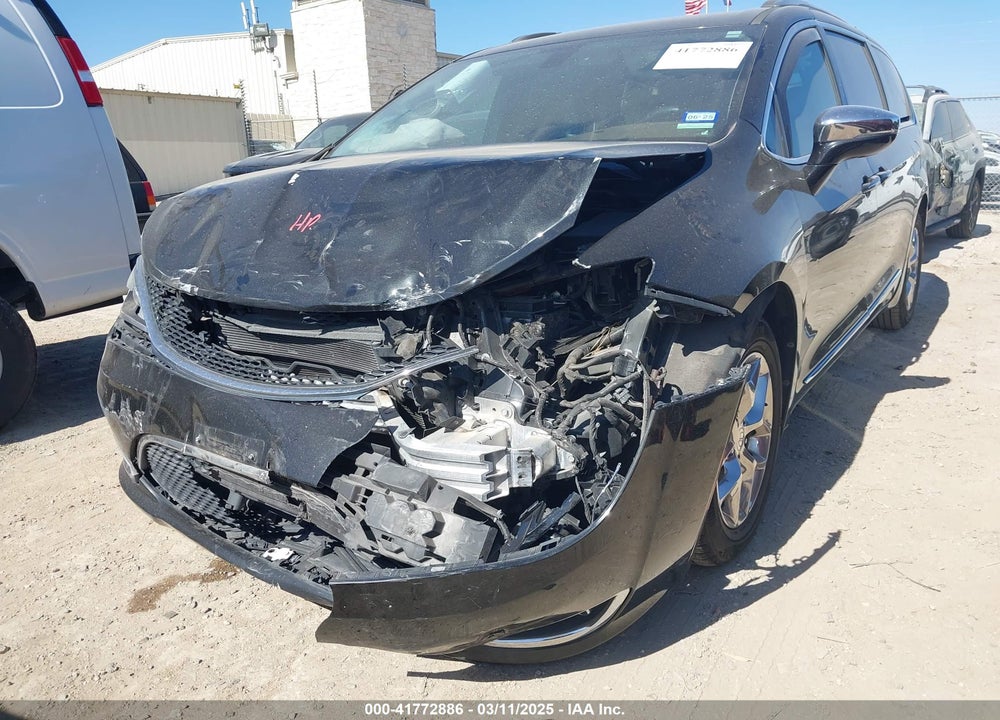 2018 CHRYSLER PACIFICA LIMITED VIN: 2C4RC1GG9JR149053