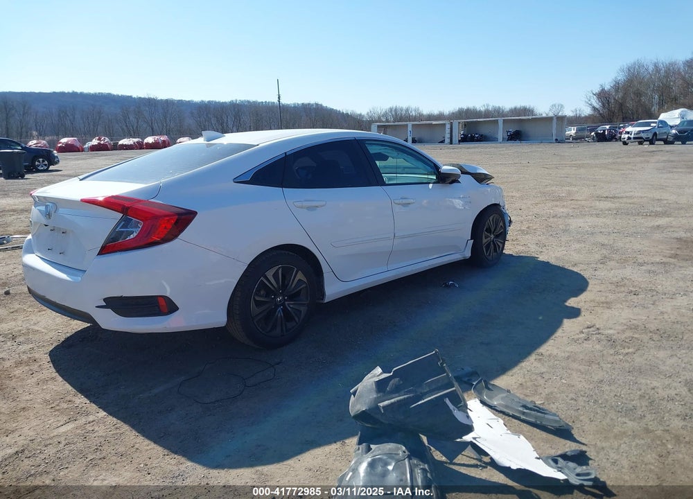 2017 HONDA CIVIC VIN: 19XFC2F72HE005897