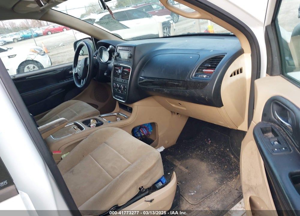 2014 DODGE GRAND CARAVAN SXT VIN: 2C4RDGCG6ER121917