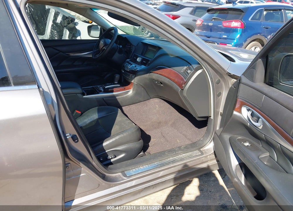 2012 INFINITI M37 VIN: JN1BY1AP3CM331819