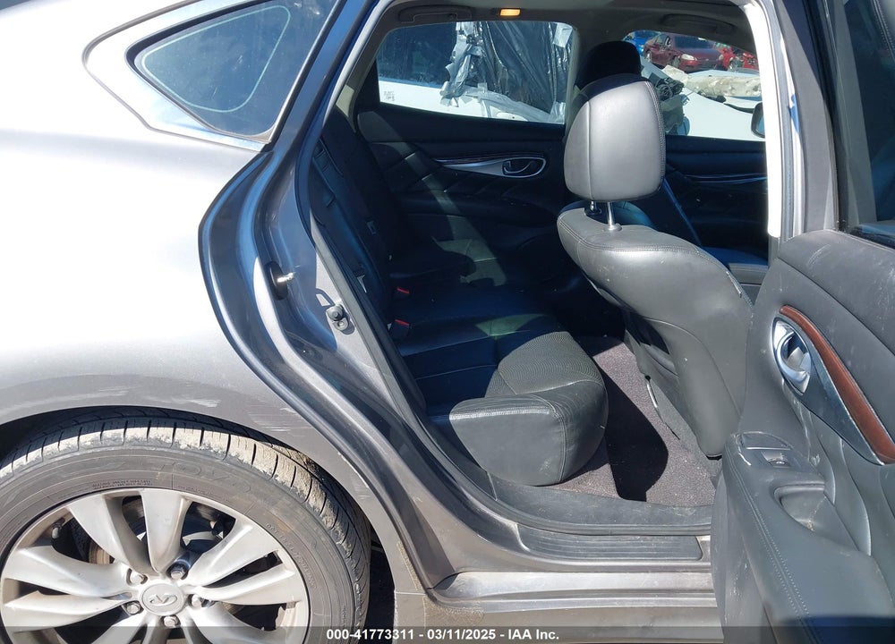 2012 INFINITI M37 VIN: JN1BY1AP3CM331819