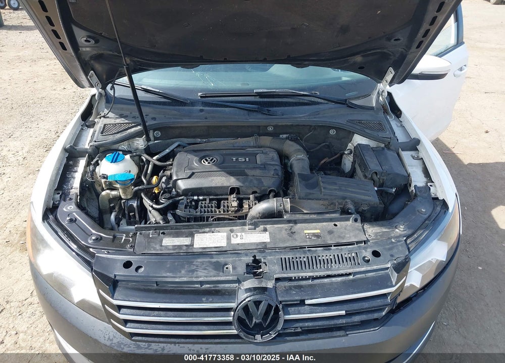 2015 VOLKSWAGEN PASSAT VIN: 1VWAT7A39FC082523