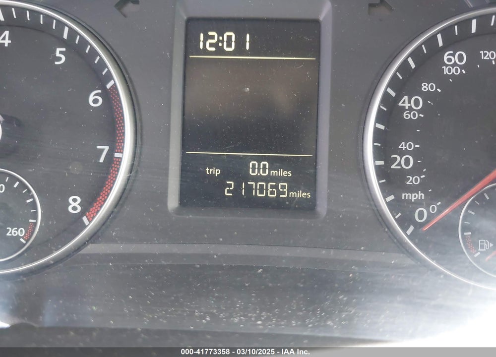 2015 VOLKSWAGEN PASSAT VIN: 1VWAT7A39FC082523