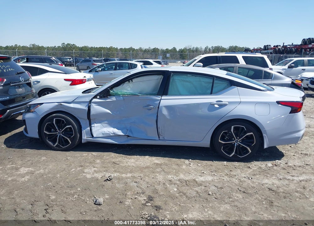 2023 NISSAN ALTIMA SR FWD VIN: 1N4BL4CV9PN340717