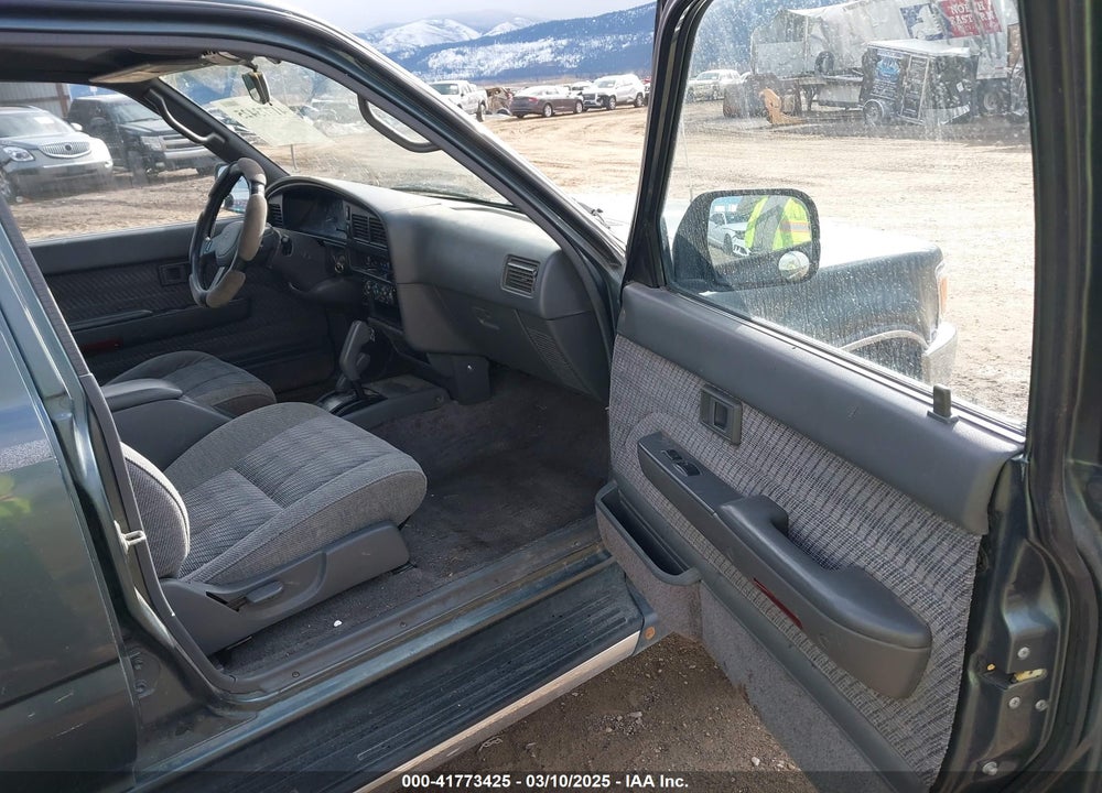 1993 TOYOTA 4RUNNER VN39 SR5 VIN: JT3VN39W0P0121593