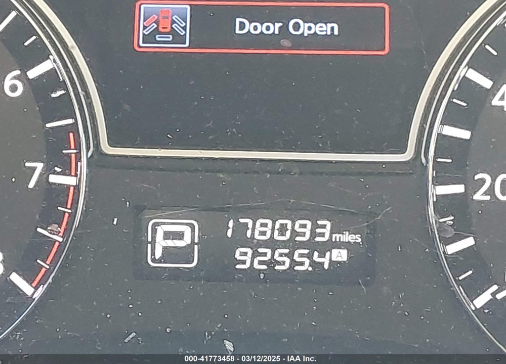 2014 NISSAN PATHFINDER VIN: 5N1AR2MN4EC683916
