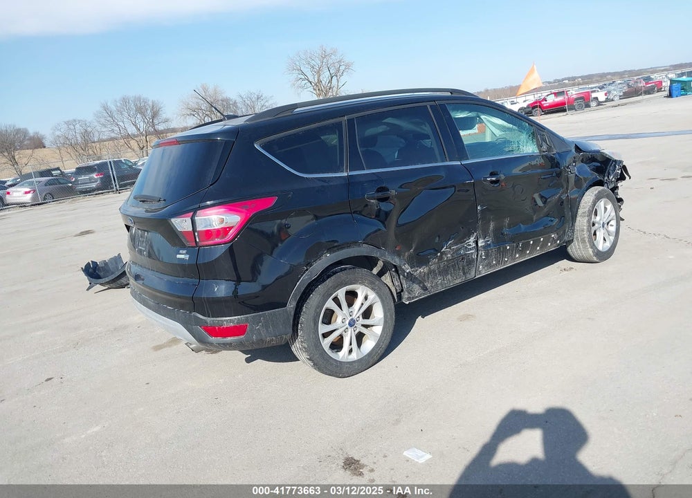 2017 FORD ESCAPE VIN: 1FMCU9G91HUC98262