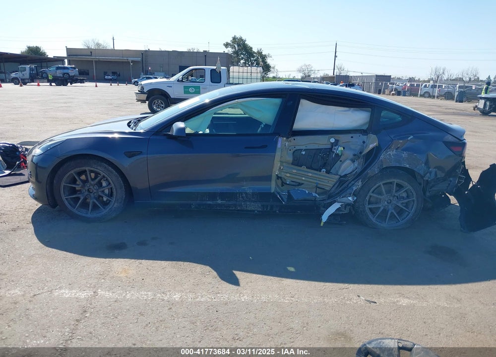 2022 TESLA MODEL 3 LONG RANGE DUAL MOTOR ALL-WHEEL DRIVE VIN: 5YJ3E1EB2NF251772