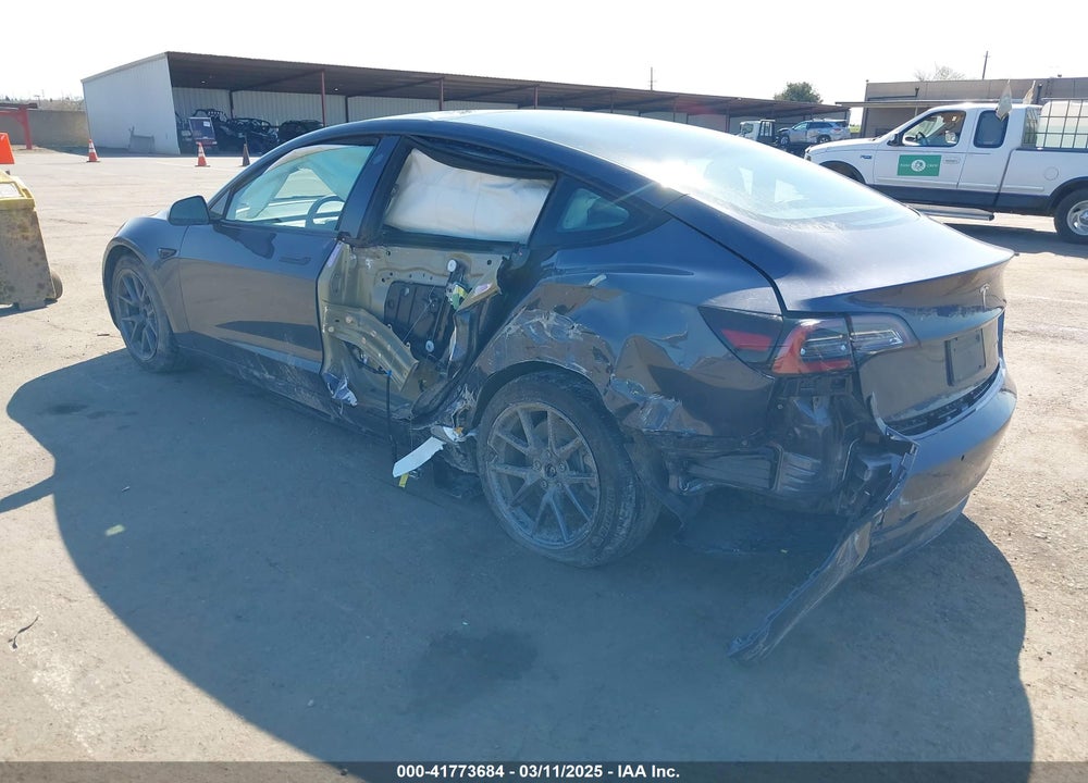 2022 TESLA MODEL 3 LONG RANGE DUAL MOTOR ALL-WHEEL DRIVE VIN: 5YJ3E1EB2NF251772