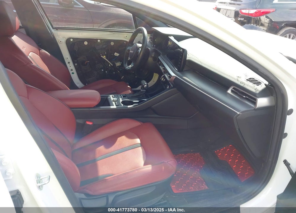 2024 KIA K5 VIN: 5XXG64J24RG238840