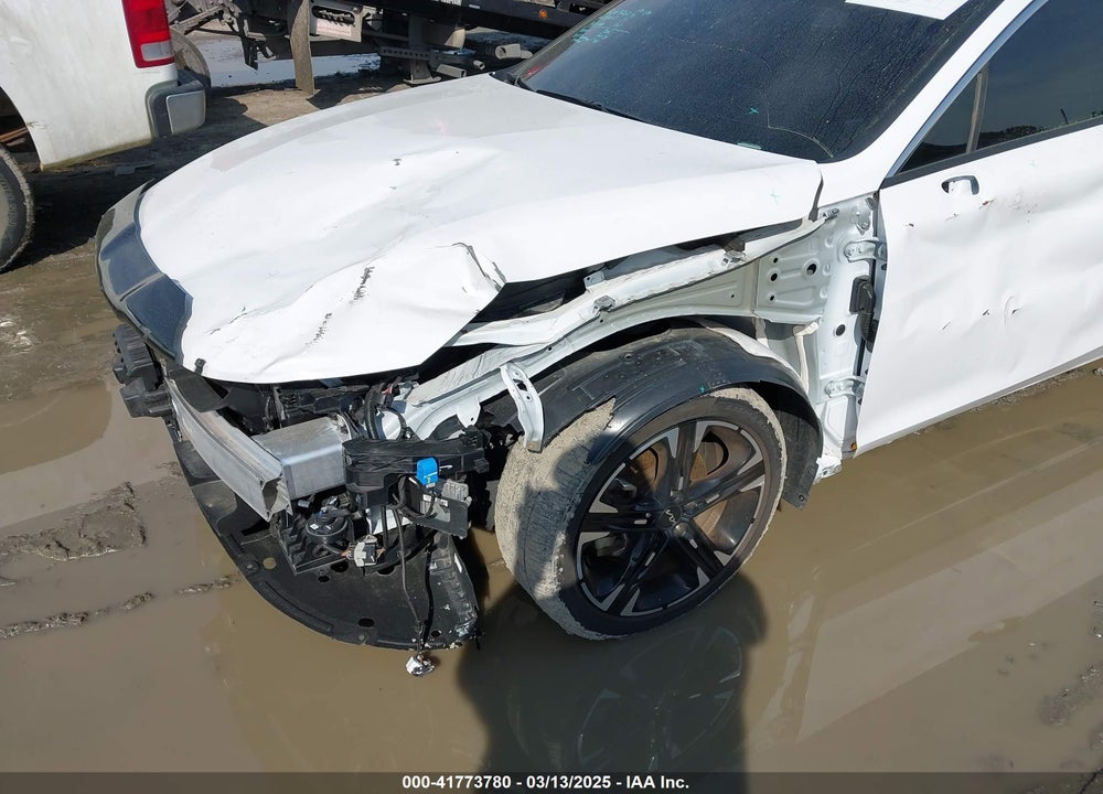 2024 KIA K5 VIN: 5XXG64J24RG238840