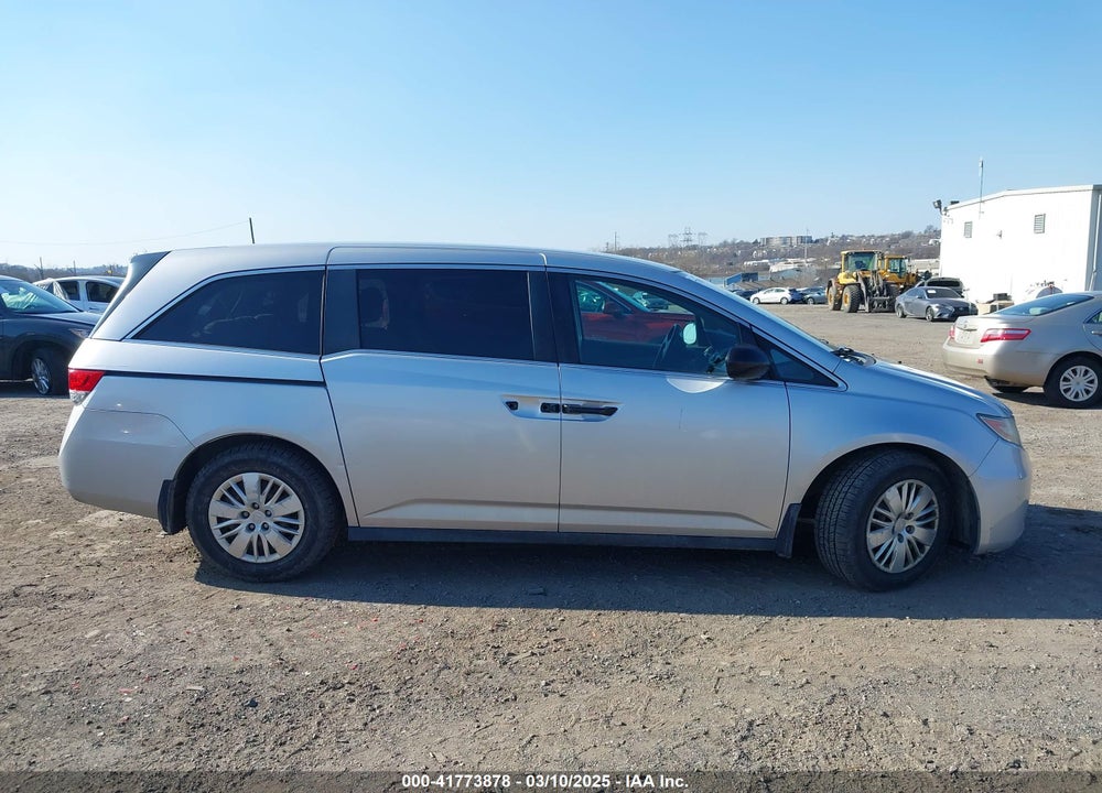 2015 HONDA ODYSSEY LX VIN: 5FNRL5H22FB061572