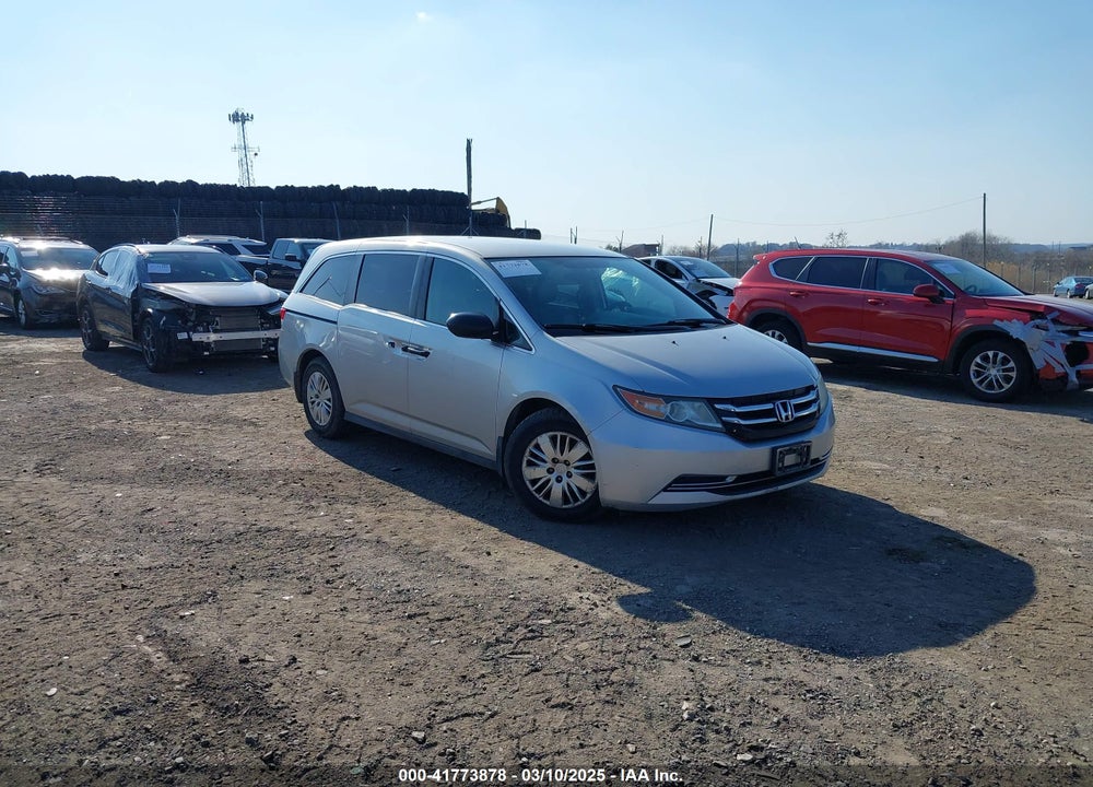 2015 HONDA ODYSSEY LX VIN: 5FNRL5H22FB061572
